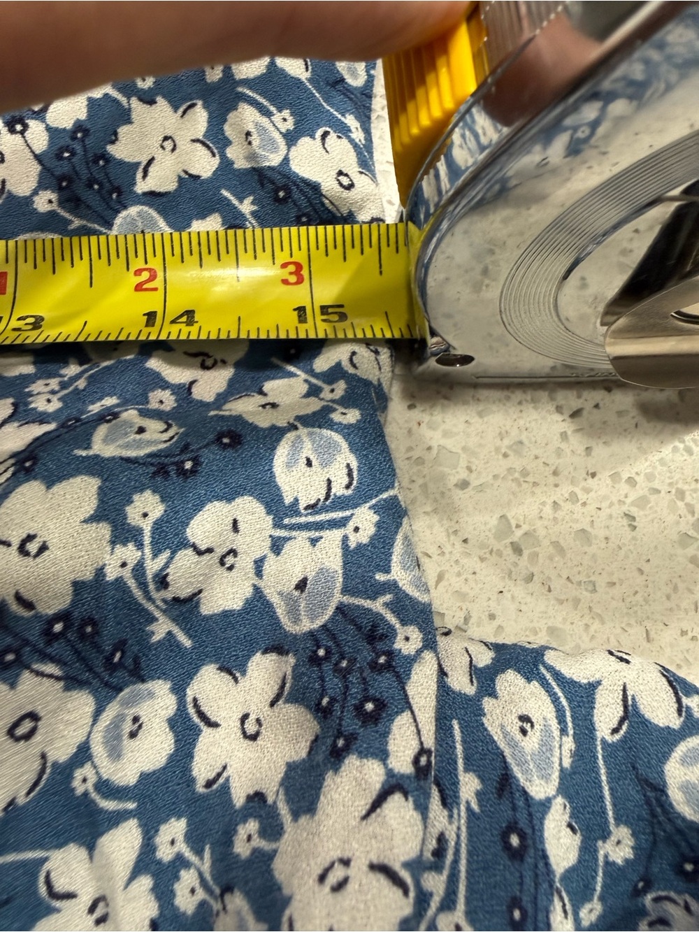 Reformation Blue and White Floral Puff-Sleeve Midi Dress - Picture 13 of 16